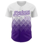 Maglia da baseball 3D autentica con motivo a gradiente personalizzato bianco, viola, quadrata Maglia da baseball 3D autentica con motivo a gradiente personalizzato bianco, viola, quadrata